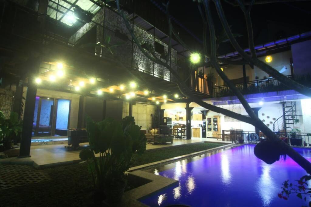 Villa Amalura I Yogyakarta Exterior photo